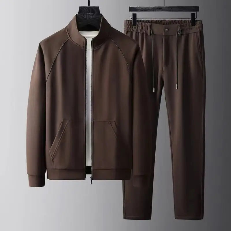 Eleganter Herren Trainingsanzug