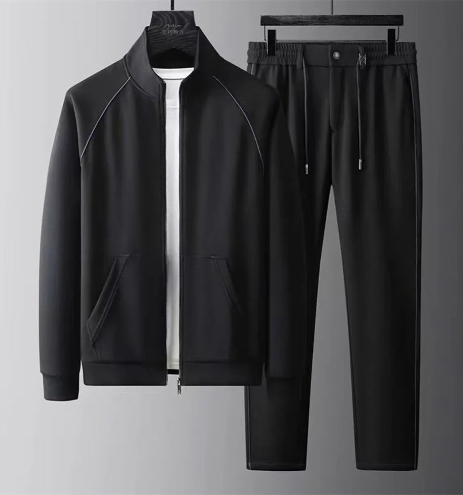 Eleganter Herren Trainingsanzug