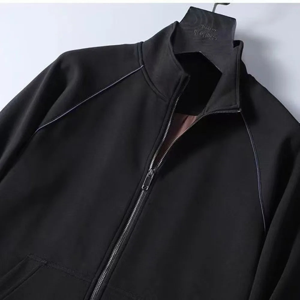 Eleganter Herren Trainingsanzug