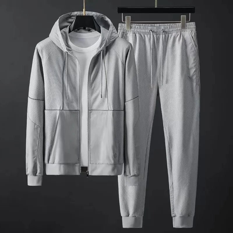 Eleganter Herren Trainingsanzug