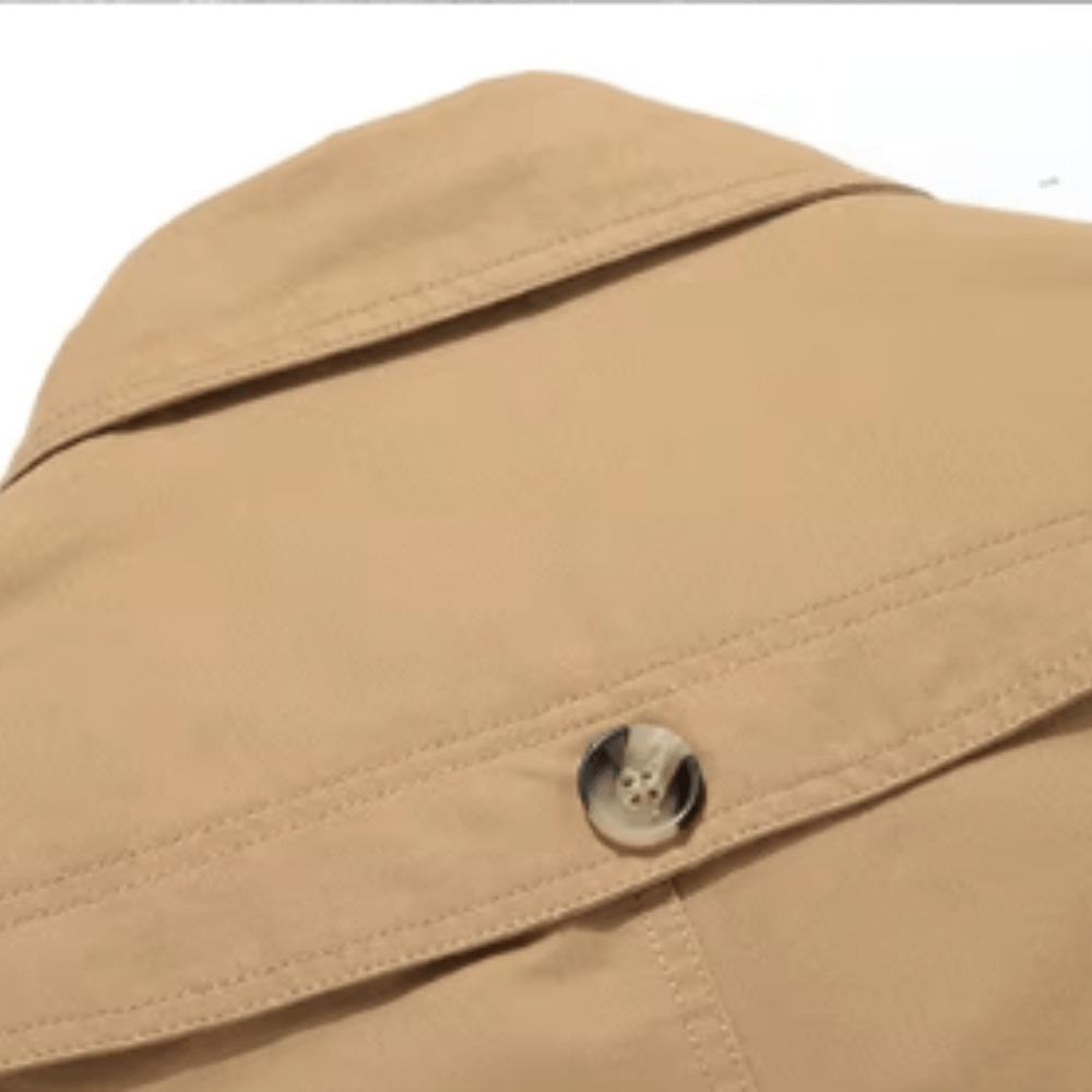 Eleganter Gepolsterter Trenchcoat Von Alder 