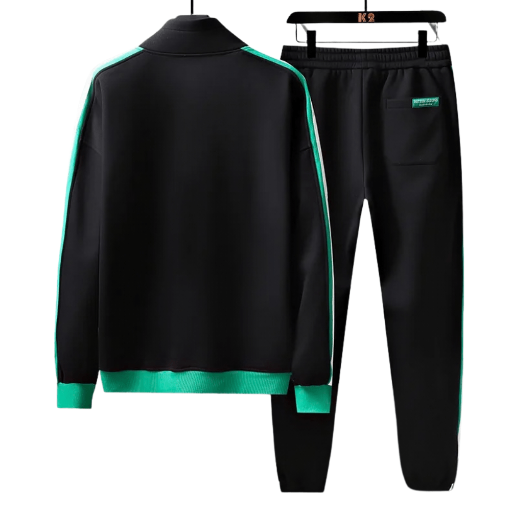 Eleganter Herren Trainingsanzug Von Alder 