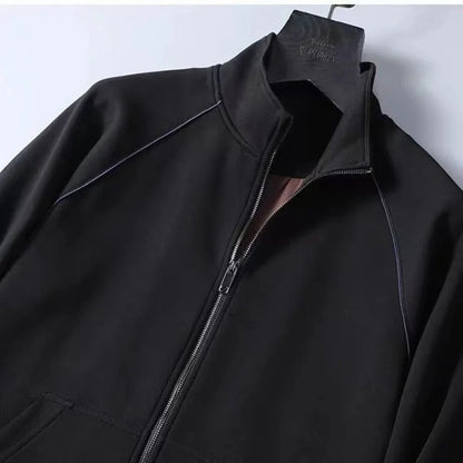 Eleganter Herren Trainingsanzug Von Alder 