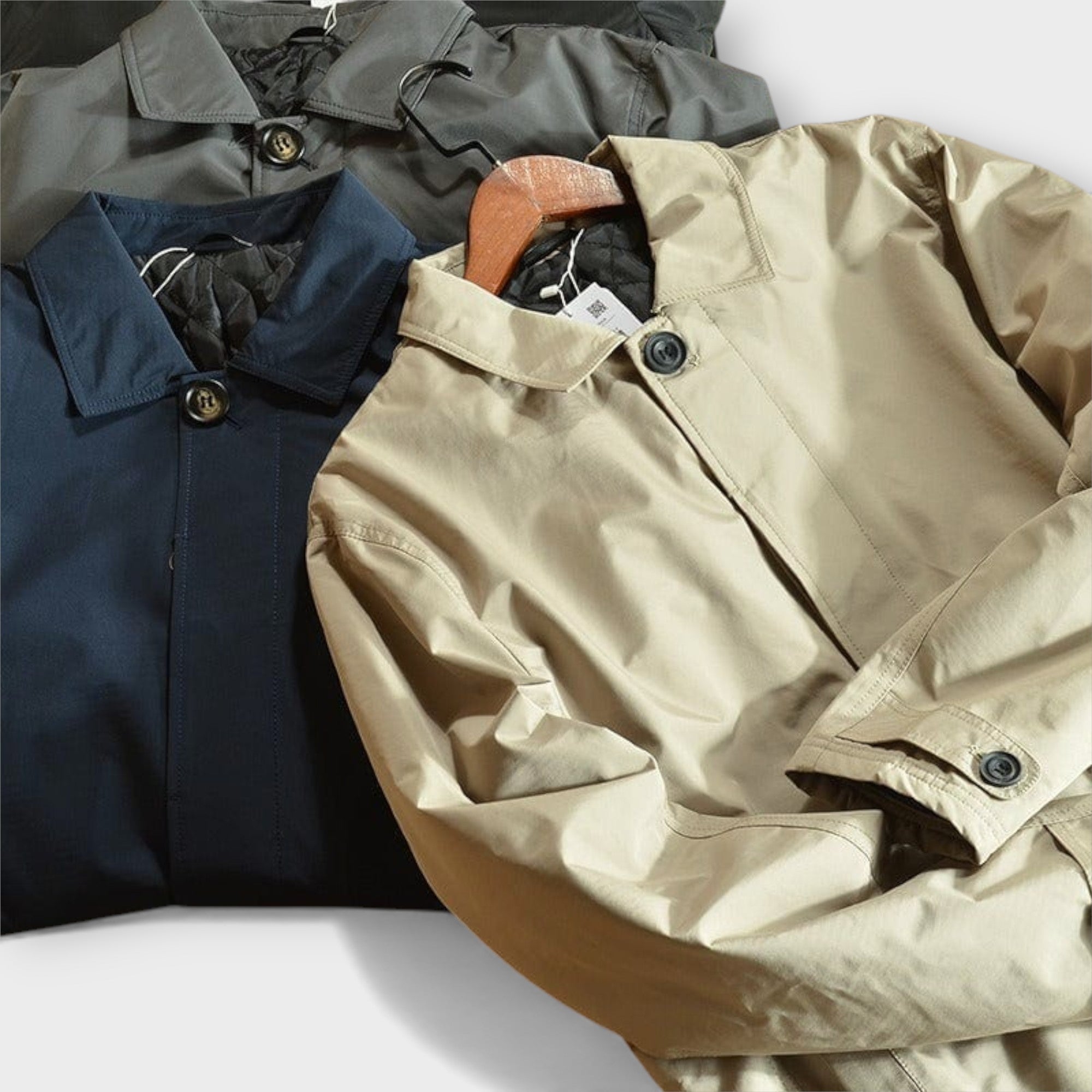 Eleganter Trenchcoat Von Alder 