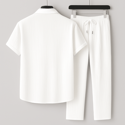 Elegantes Leinen-Set Von Alder 