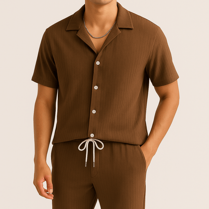Elegantes Leinen-Set Von Alder 